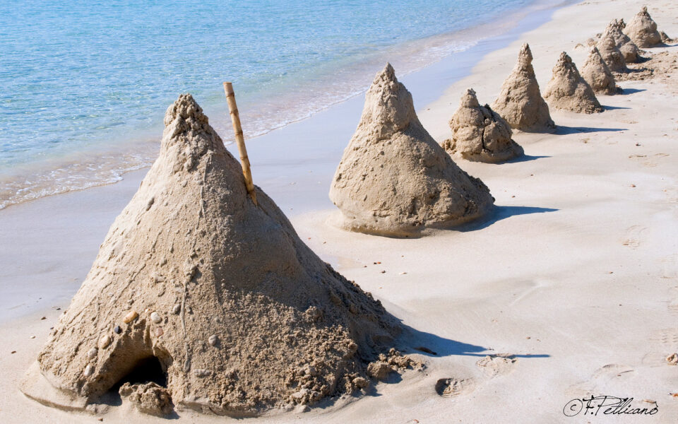 Coni di sabbia - fotografia - cm. 50 x 30